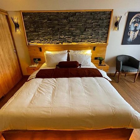 Palmiye Konuk Evi Foça Eksteriør billede