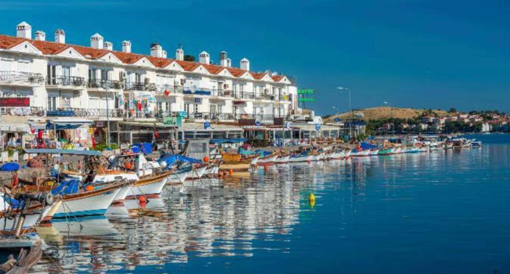 Palmiye Konuk Evi Foça Eksteriør billede